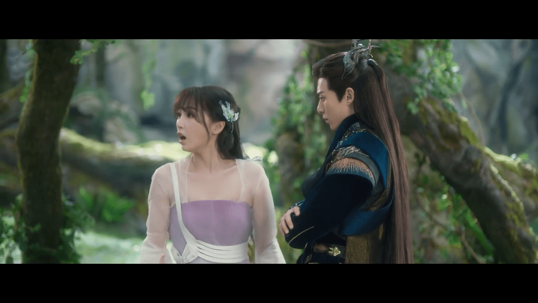 Orchid played by Yu Shu Xin with Dongfang Qing Cang played by Wang He Di in episode 7 of Love Between Fairy and Devil