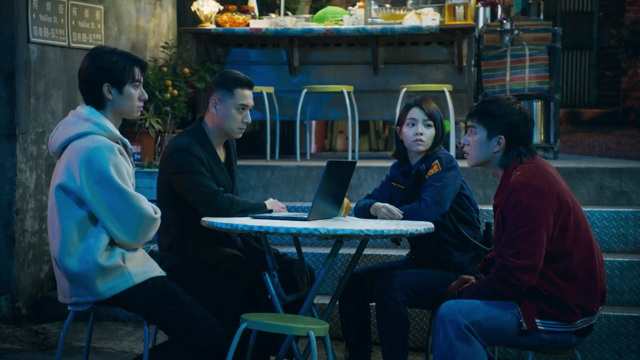 Tseng Jing Hua as Pu Yi Yong, Peng Cian You as Cao Guang Yan and and Vivian Sung as Chen Chu Ying in episode 6 of Oh No! Here Comes Trouble